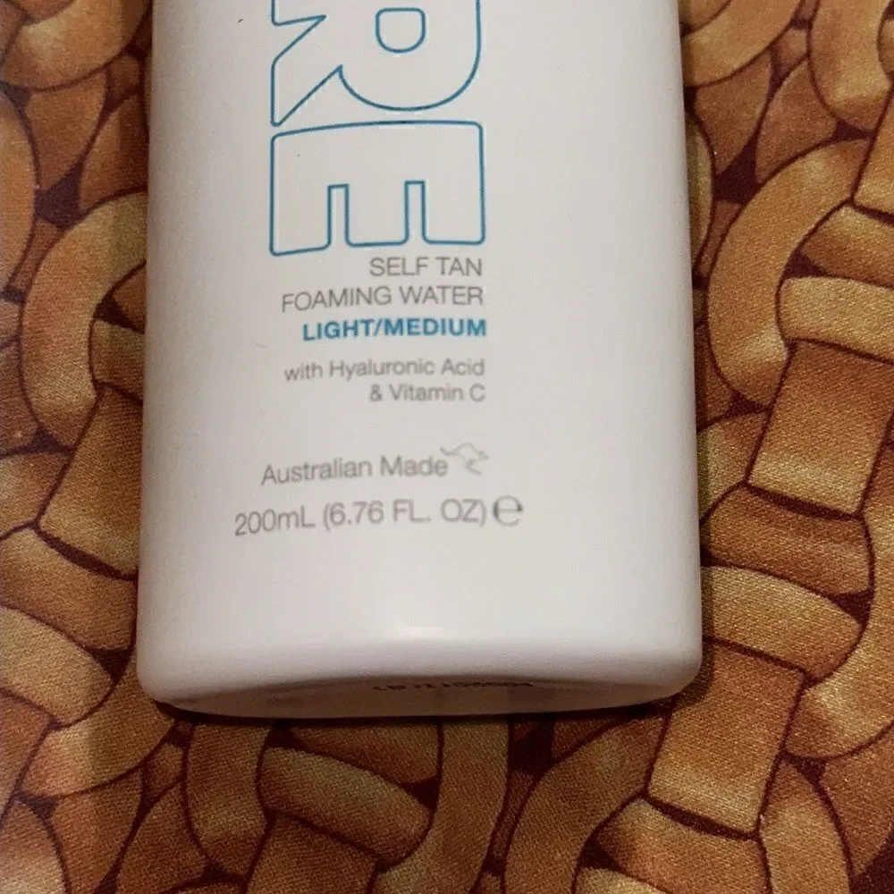 Bondi Sands Pure self tan foaming water - Picture 3 of 4